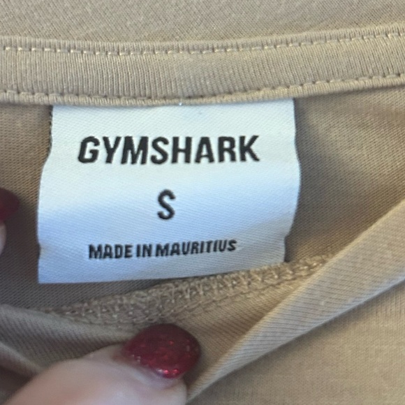GYMSHARK cropped loose BEIGE, size oversized small - Picture 3 of 6